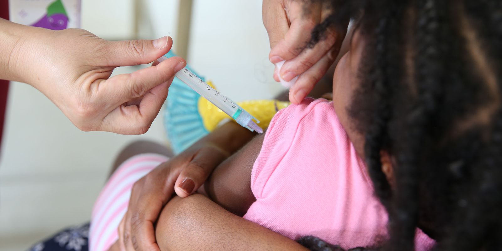 Campanha de vacinação contra gripe imunizou apenas 25% do público
