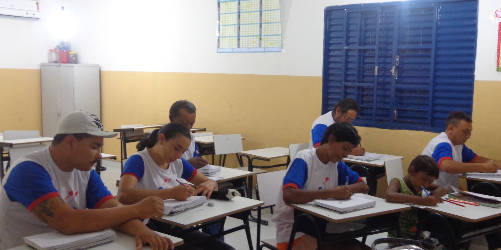 SP: fechamento de turmas dificulta retorno de adultos à educação