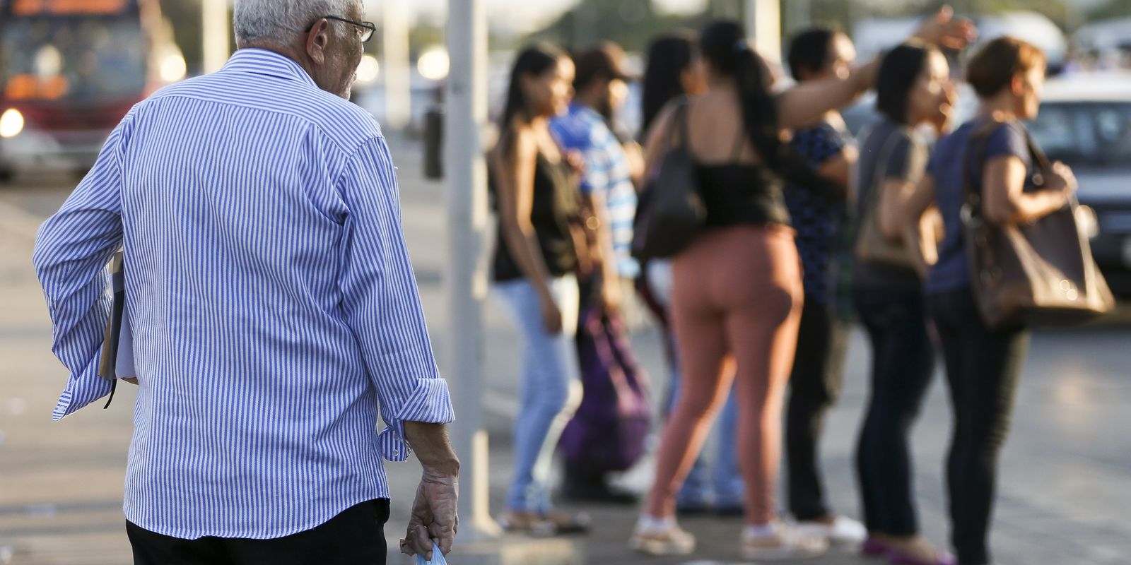 Into faz recomendações para prevenir queda de idosos