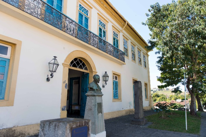 RESENDE ABRE INSCRIÇÕES PARA O 1° SALÃO JOVENS TALENTOS DAS ARTES