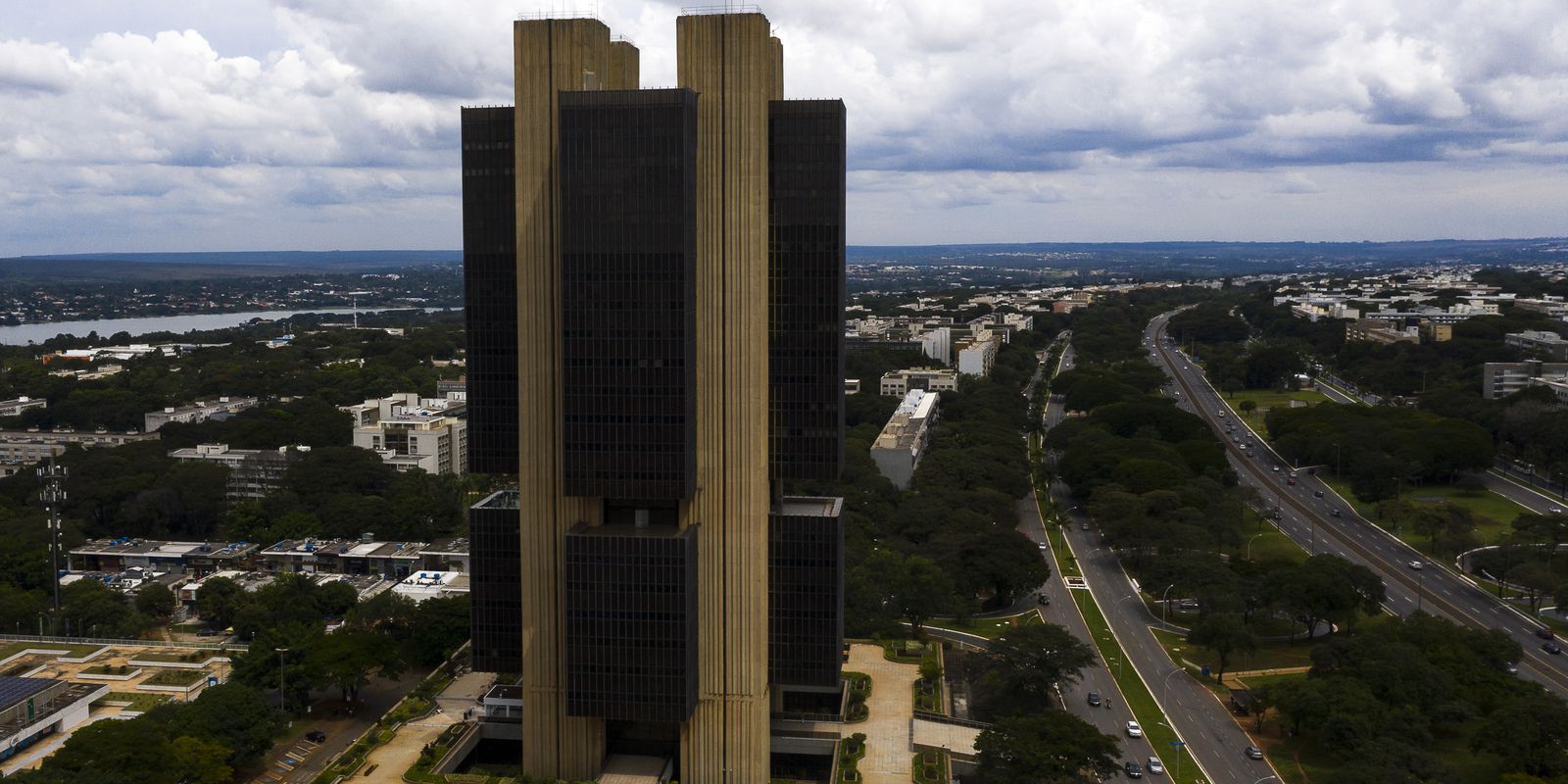 Crédito deve crescer 7,7% neste ano, prevê Banco Central