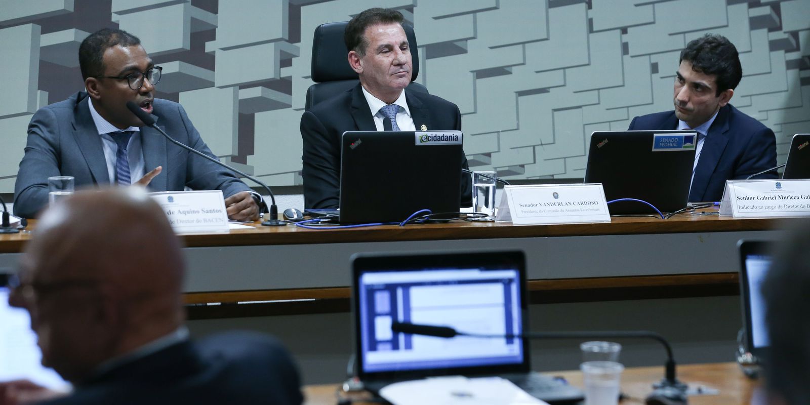 Comissão do Senado aprova indicados para diretorias do Banco Central