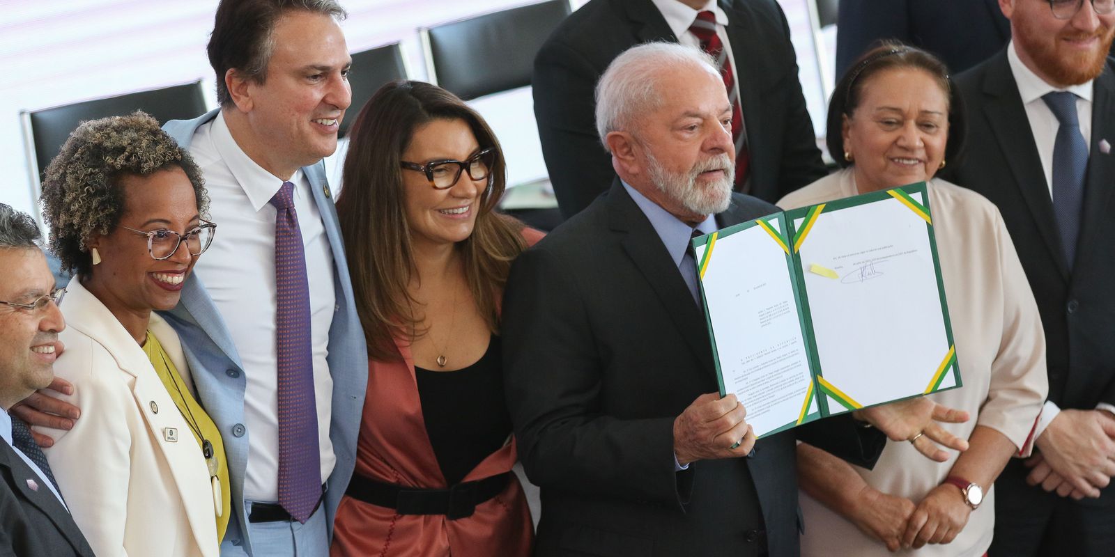 "Não se pode falar em meritocracia com educação desigual", diz Lula