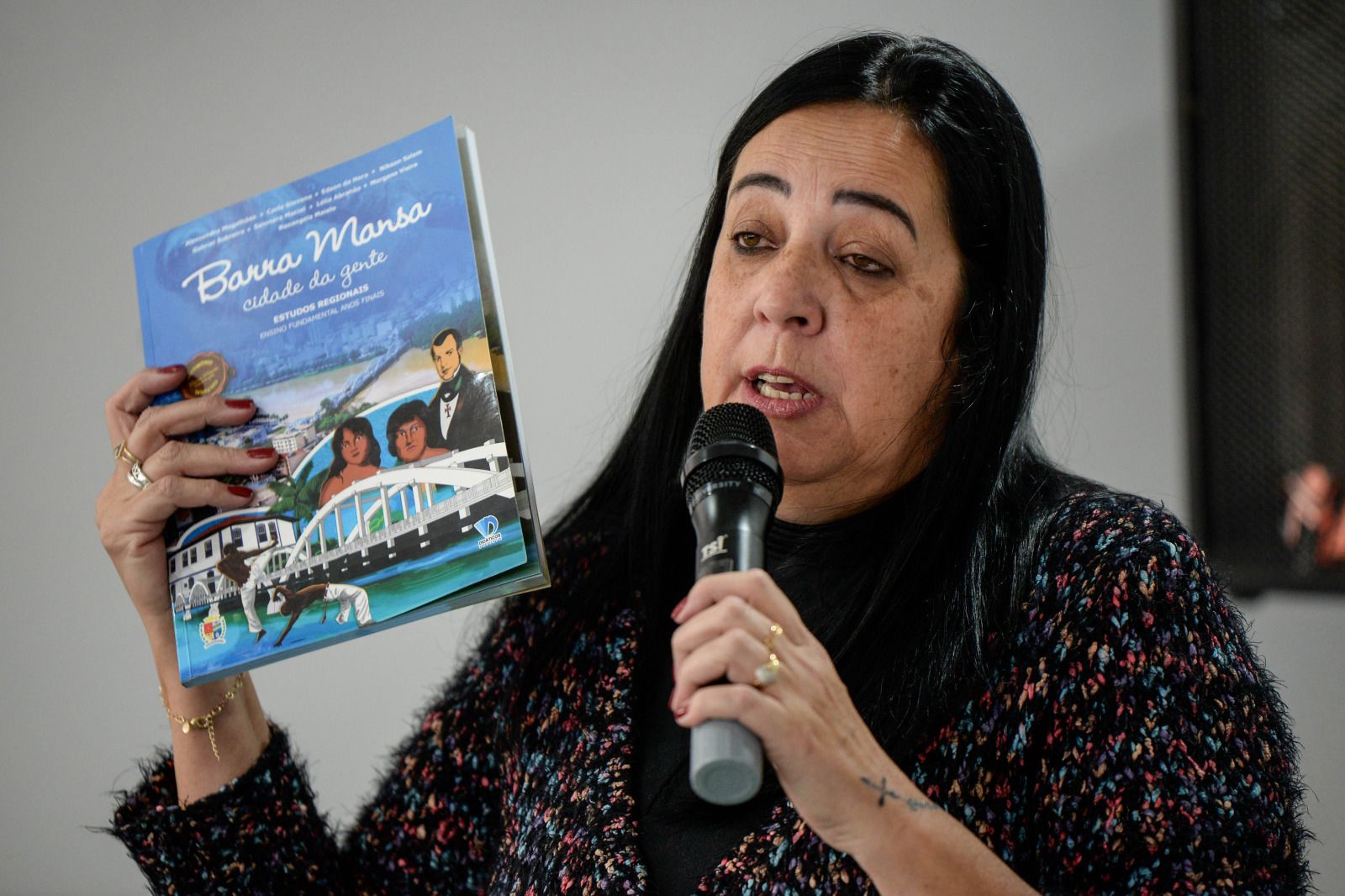 Autores dos livros ‘Barra Mansa – Cidade de Gente’ vão a Câmara e cobram explicações por falsas acusações feitas por vereador