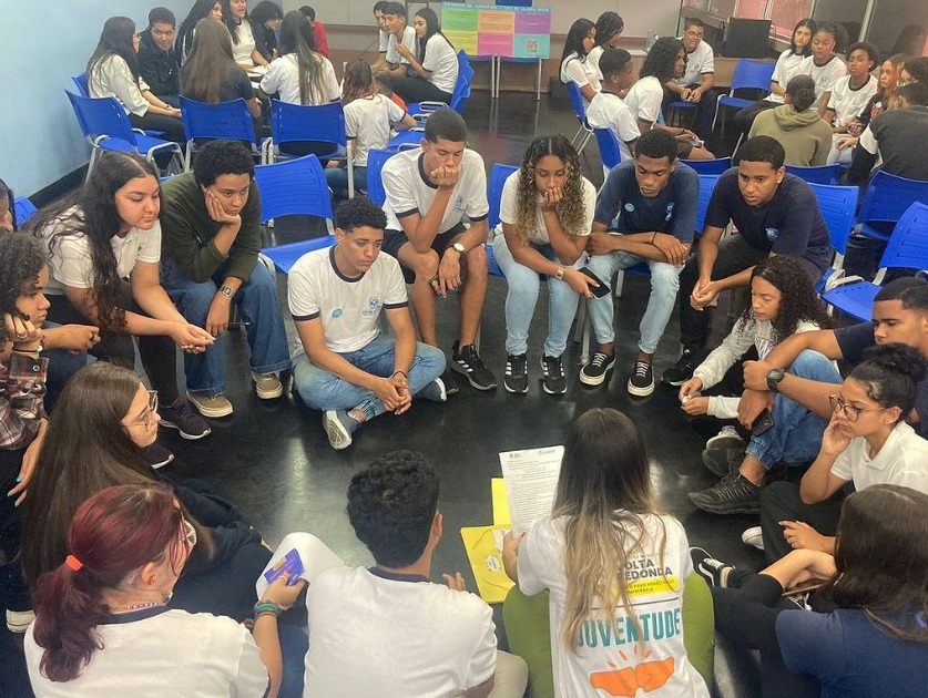 Coordenadoria da Juventude de Volta Redonda abre inscrições para aulão gratuito de redação para o Enem e ENCCEJA