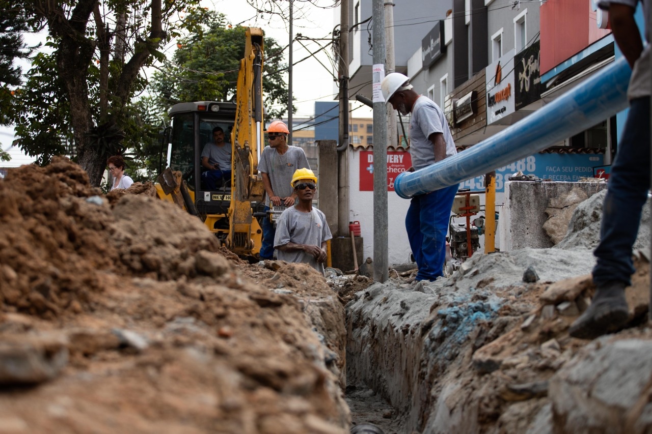 Obras na Rua 33 serão executadas 24 horas por dia a partir de segunda-feira