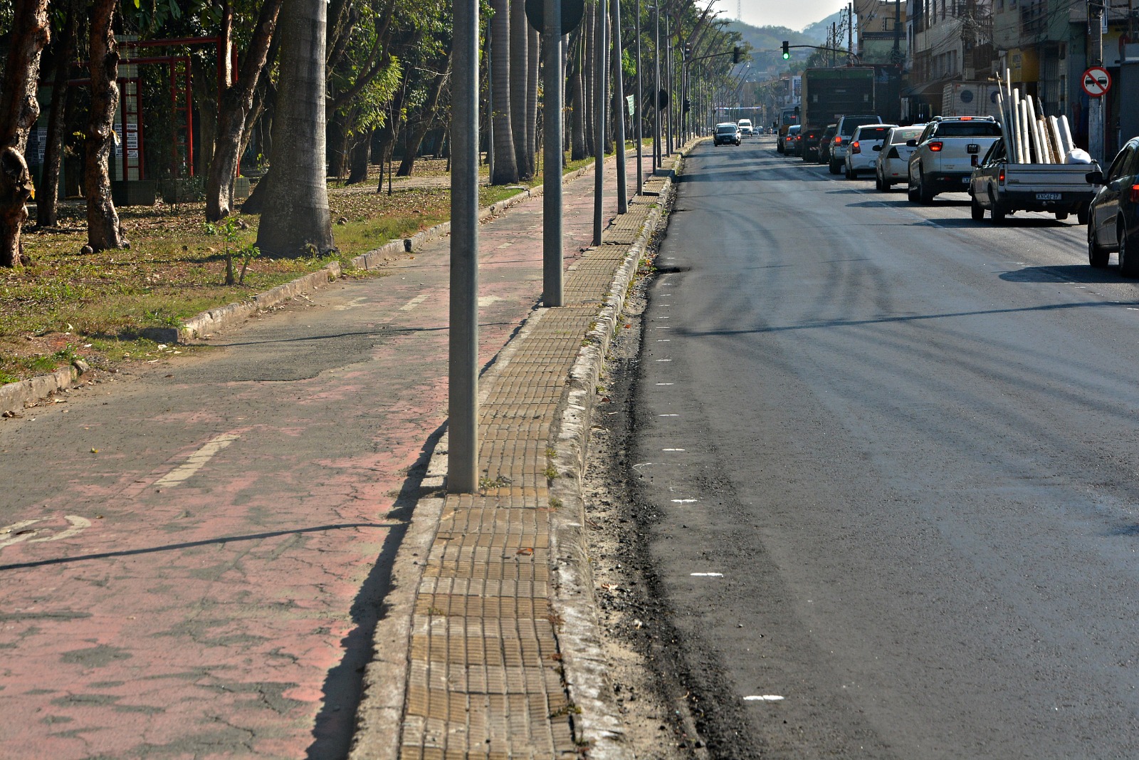 Pista sentido Retiro da Beira-Rio, em Volta Redonda, será asfaltada e ciclovia recuperada