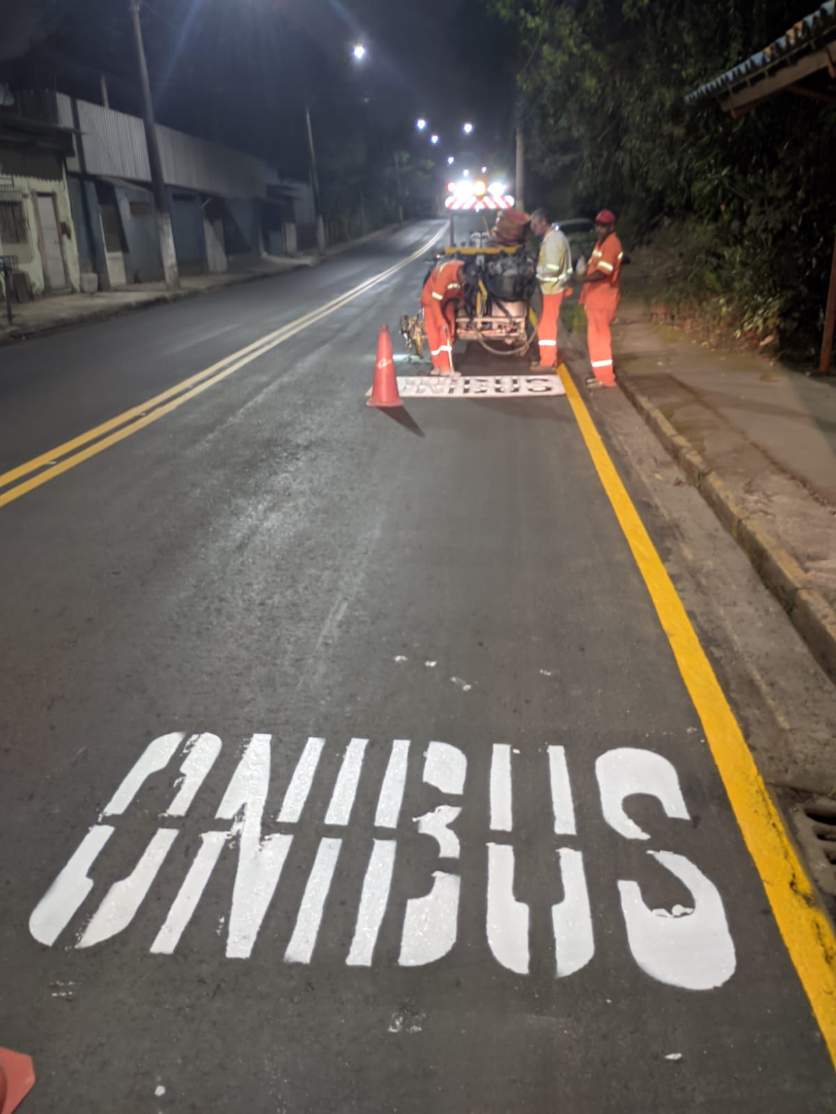 Volta Redonda: Avenida Francisco Crisóstomos Torres ganha sinalização após asfaltamento
