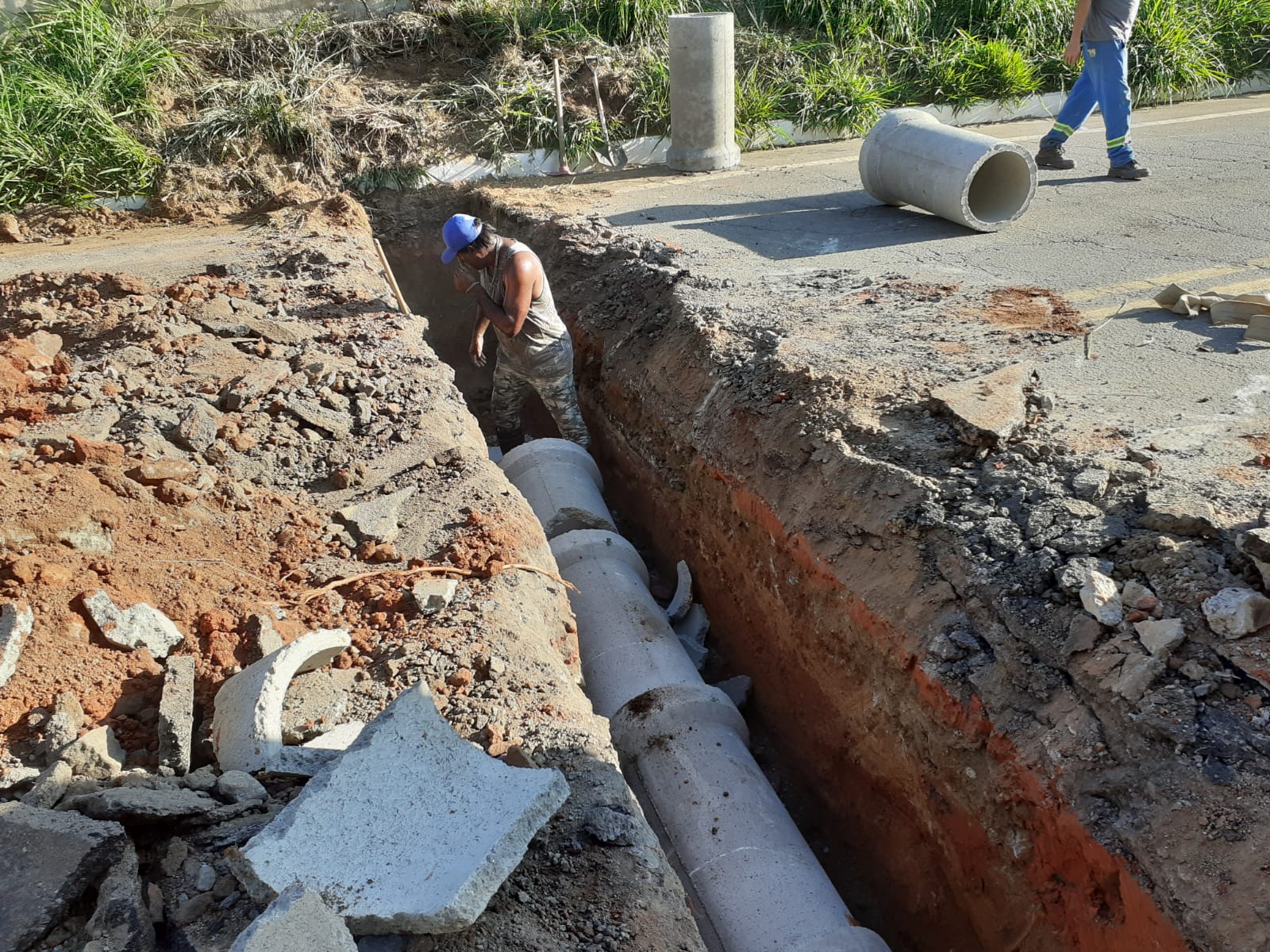 Volta Redonda: prefeitura inicia construção de nova rede de drenagem pluvial na Avenida Nossa Senhora do Amparo