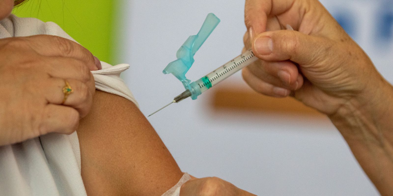 Sociedade de Infectologia pede reforço da vigilância sobre SARS-CoV-2