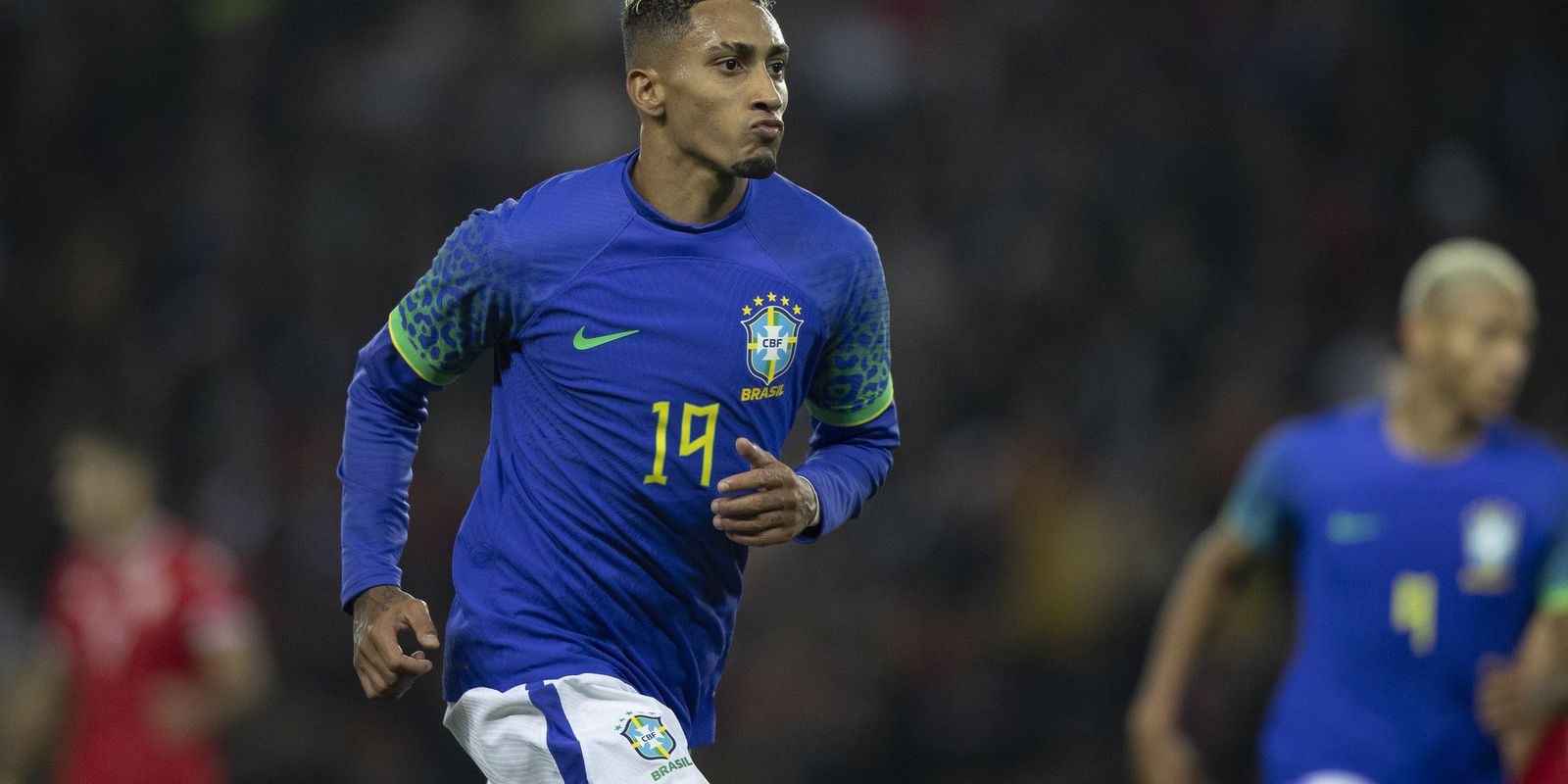 Diniz convoca Raphinha para seleção brasileira, após corte de Vini Jr