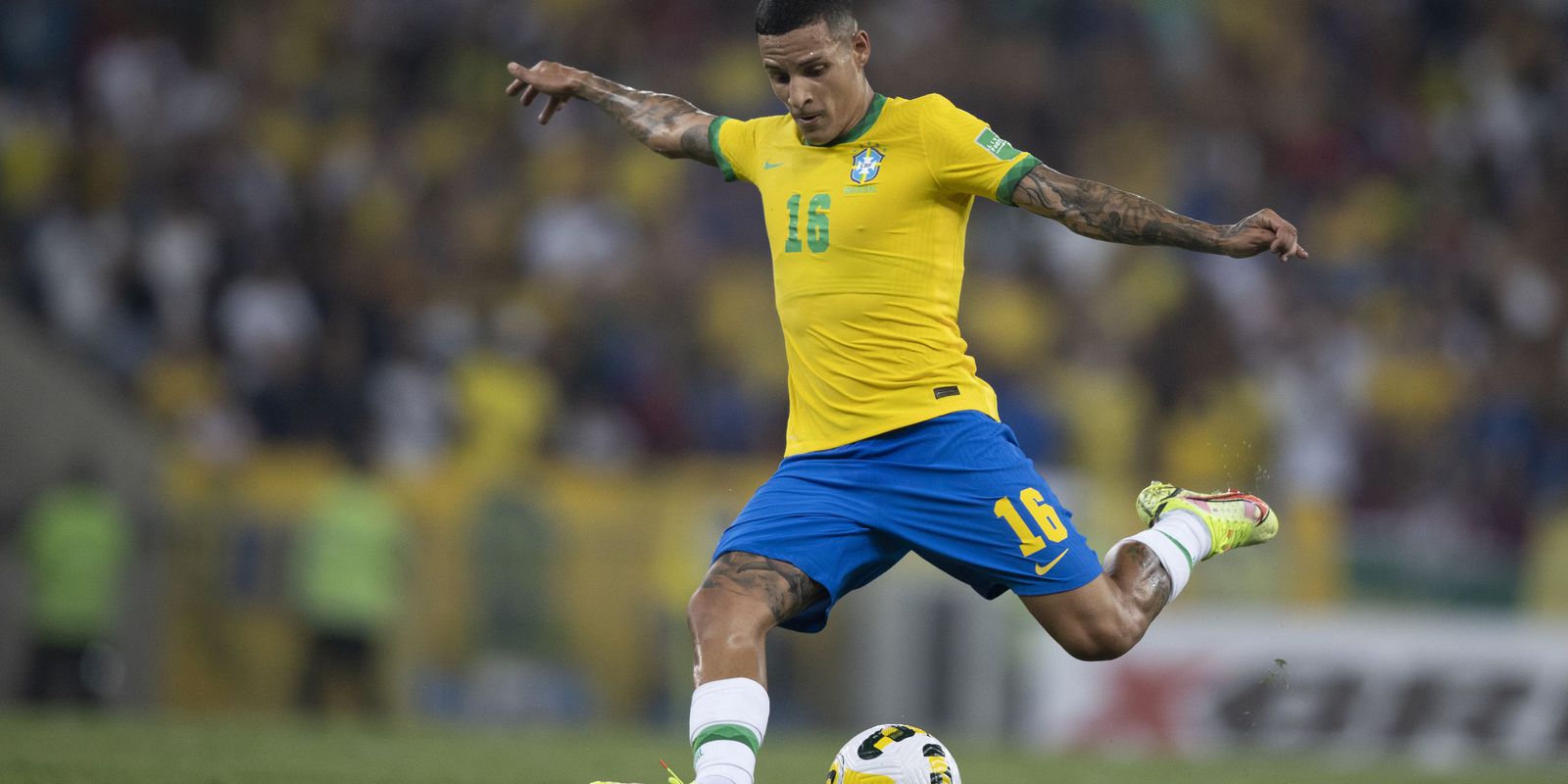 Guilherme Arana é convocado para defender o Brasil nas Eliminatórias