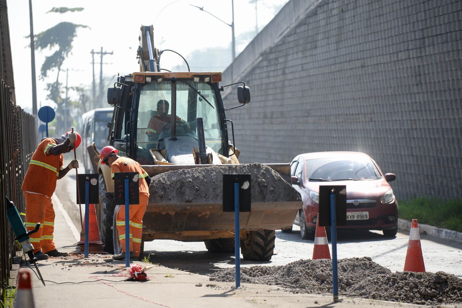 Obras de finalização do viaduto no Barbará são retomadas – Barra Mansa