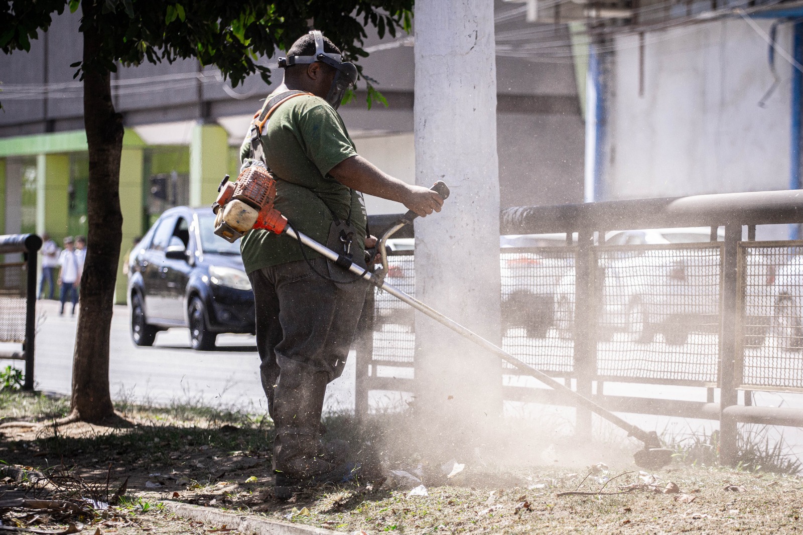 Secretaria de Infraestrutura leva serviços de manutenção para mais de 20 bairros de Volta Redonda em menos de uma semana