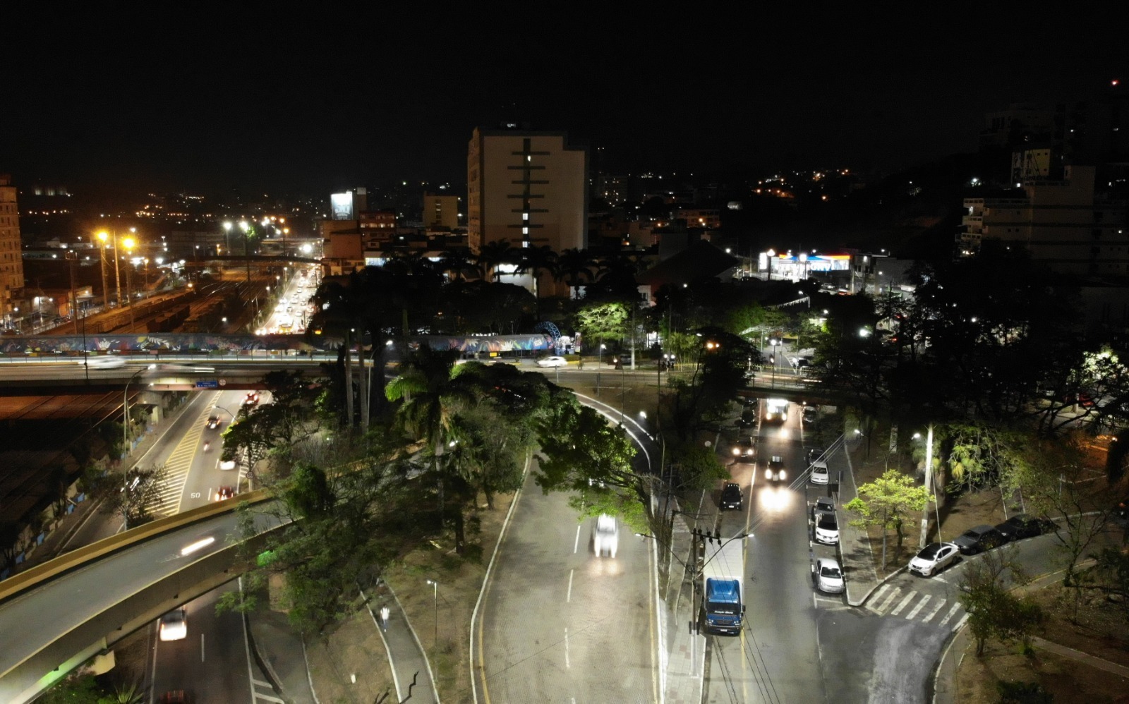 Luzes de LED já iluminam mais da metade de Volta Redonda