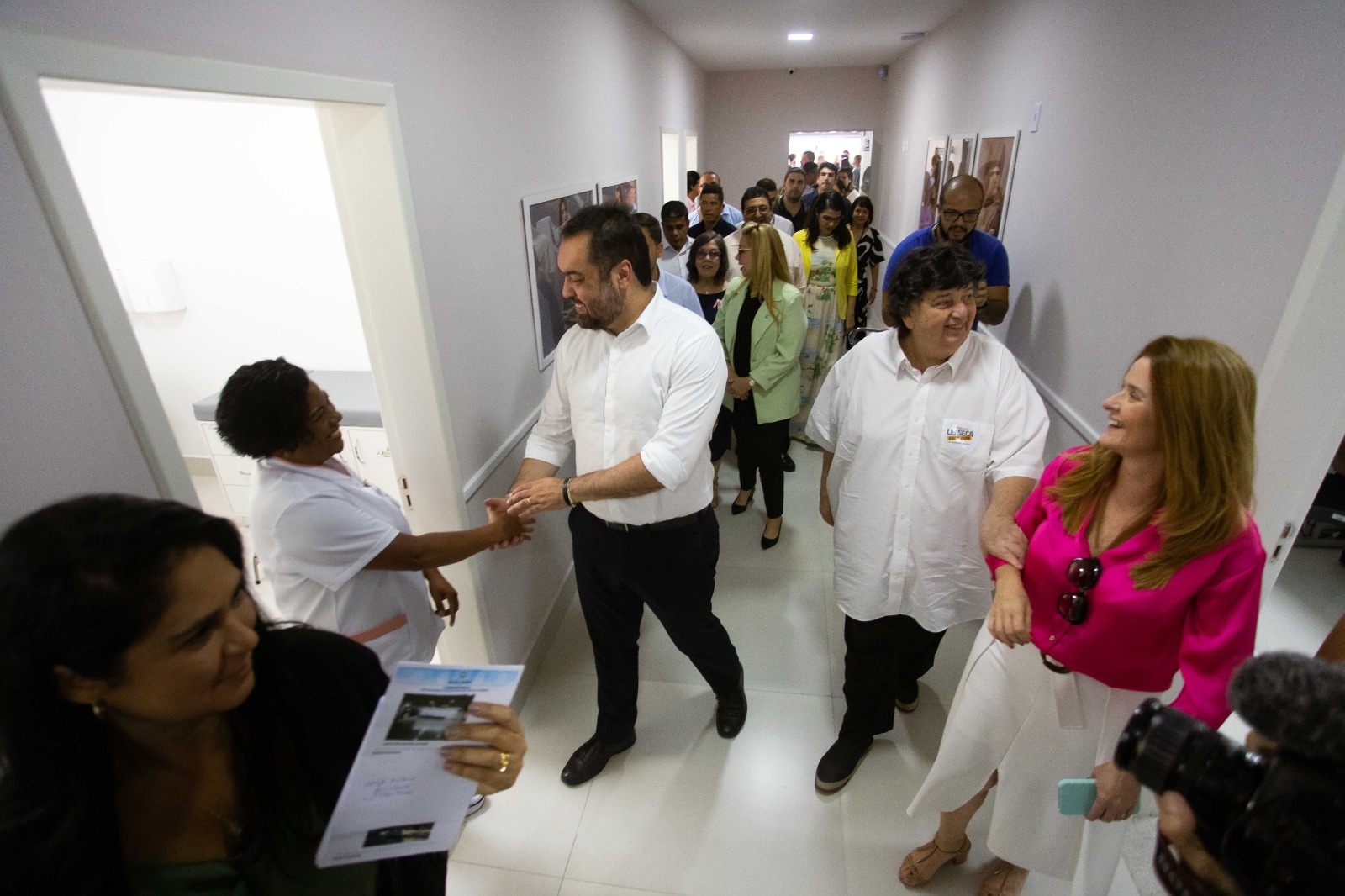 Prefeito Neto e Cláudio Castro entregam reforma e modernização da Policlínica da Mulher em Volta Redonda