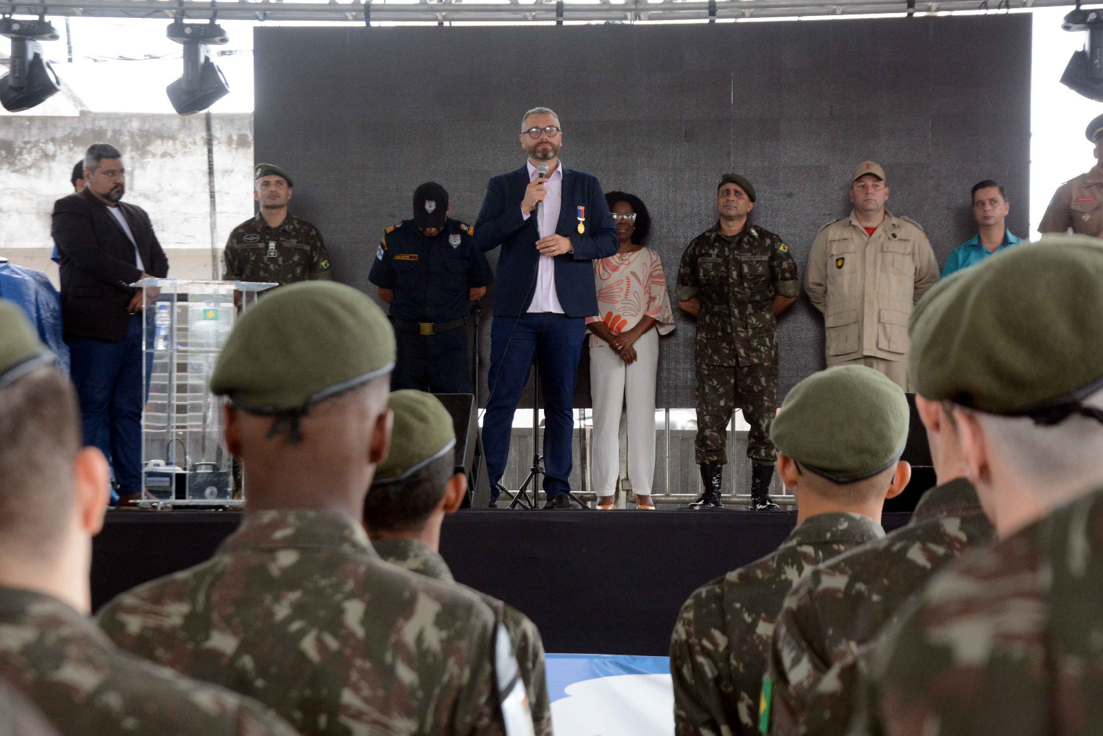 Prefeito Rodrigo Drable prestigia formatura de soldados do Tiro de Guerra (TG) – Barra Mansa