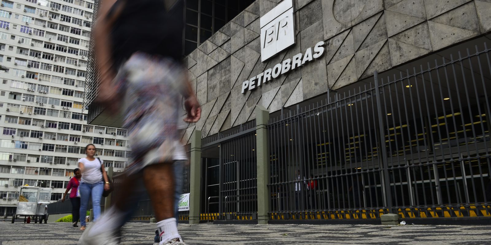 Petrobras atinge novo recorde na produção de diesel S-10