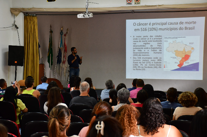 PROFISSIONAIS DA ATENÇÃO PRIMÁRIA À SAÚDE DE RESENDE PARTICIPAM DE SEMINÁRIO SOBRE AÇÕES CONTRA TIPOS DE CÂNCERES