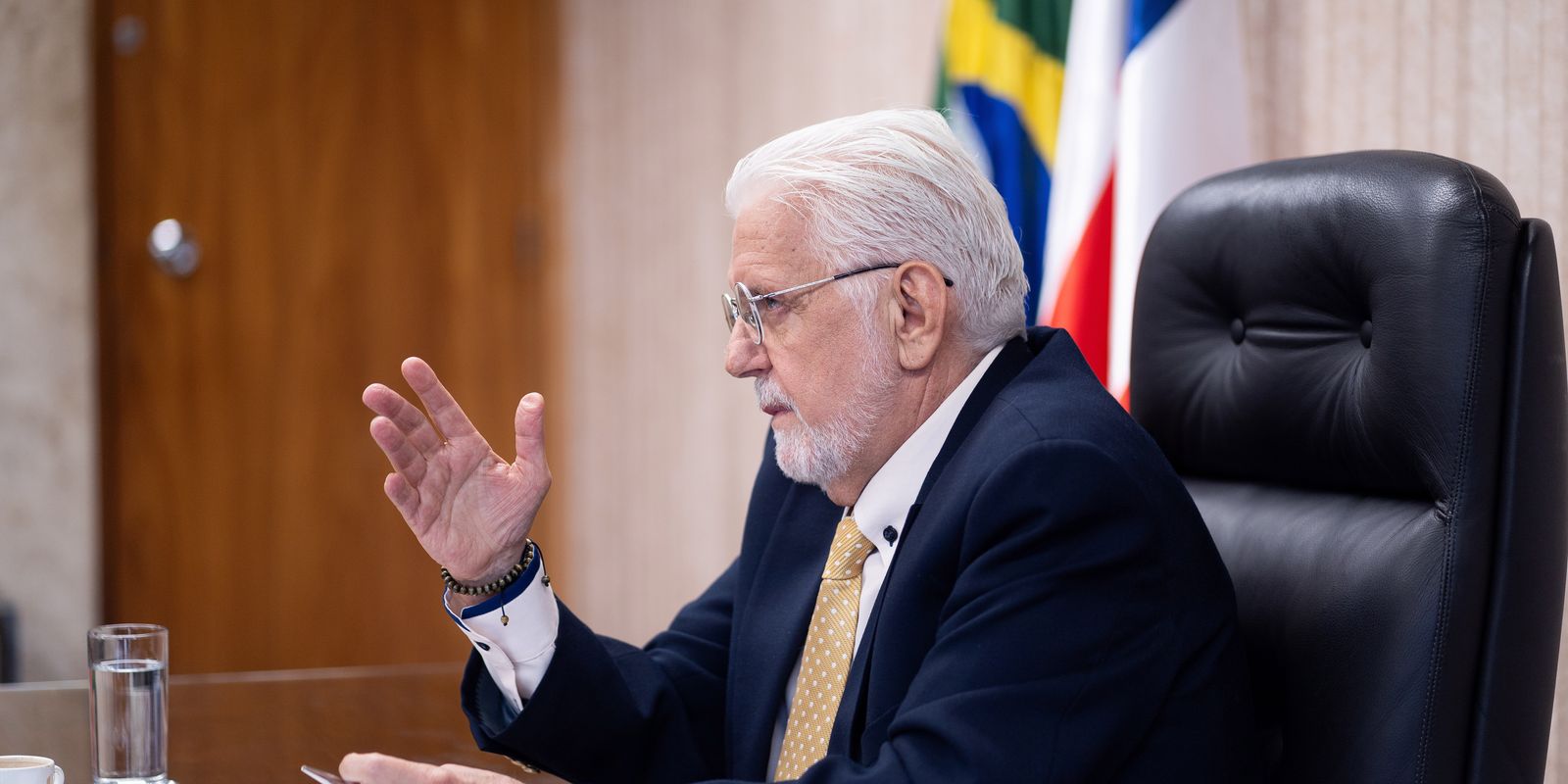 Wagner critica "crescimento absurdo" de emendas impositivas