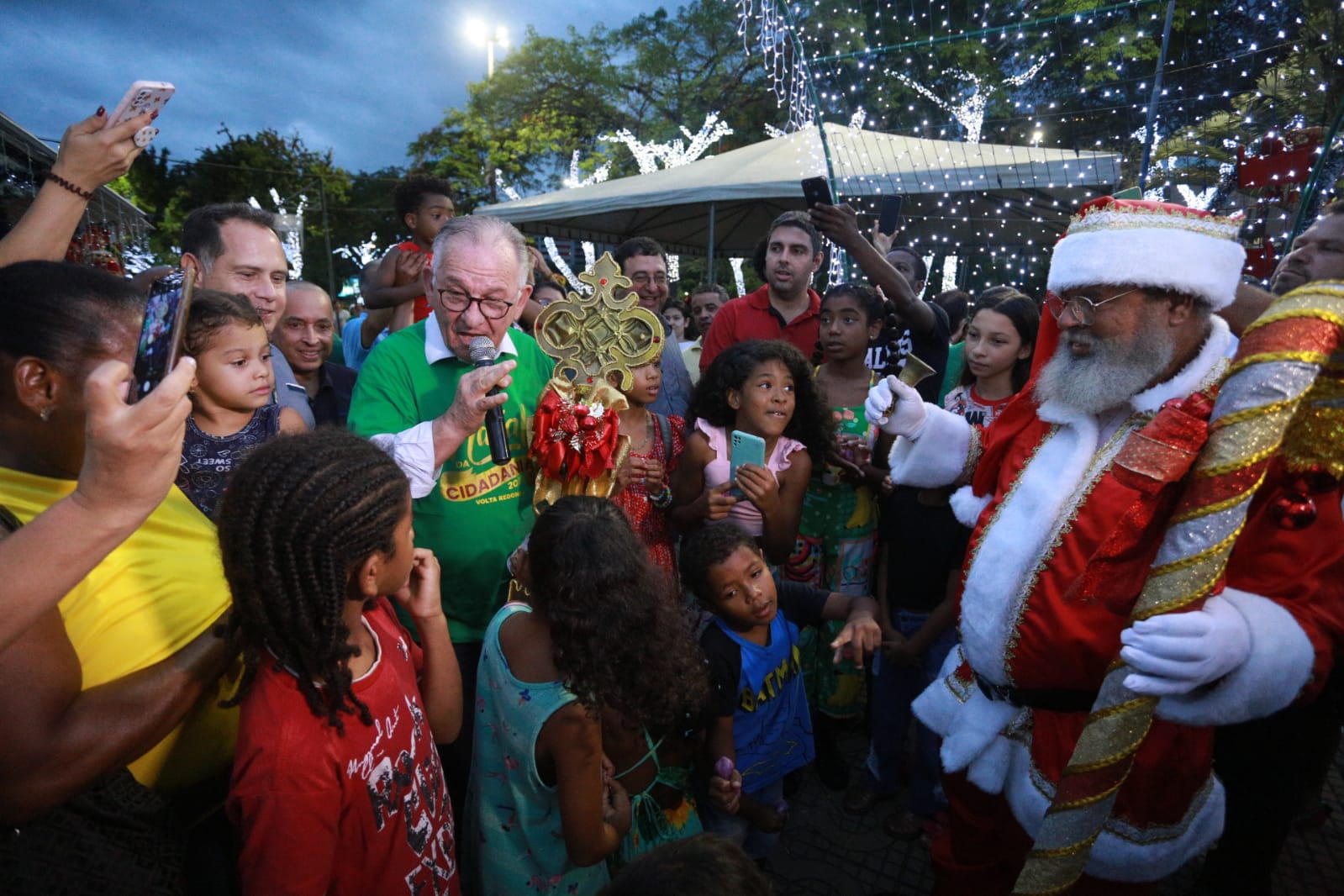 Abertura da Casa do Papai Noel e show de luzes decorativas marcam início do ‘Natal da Cidadania’ em Volta Redonda