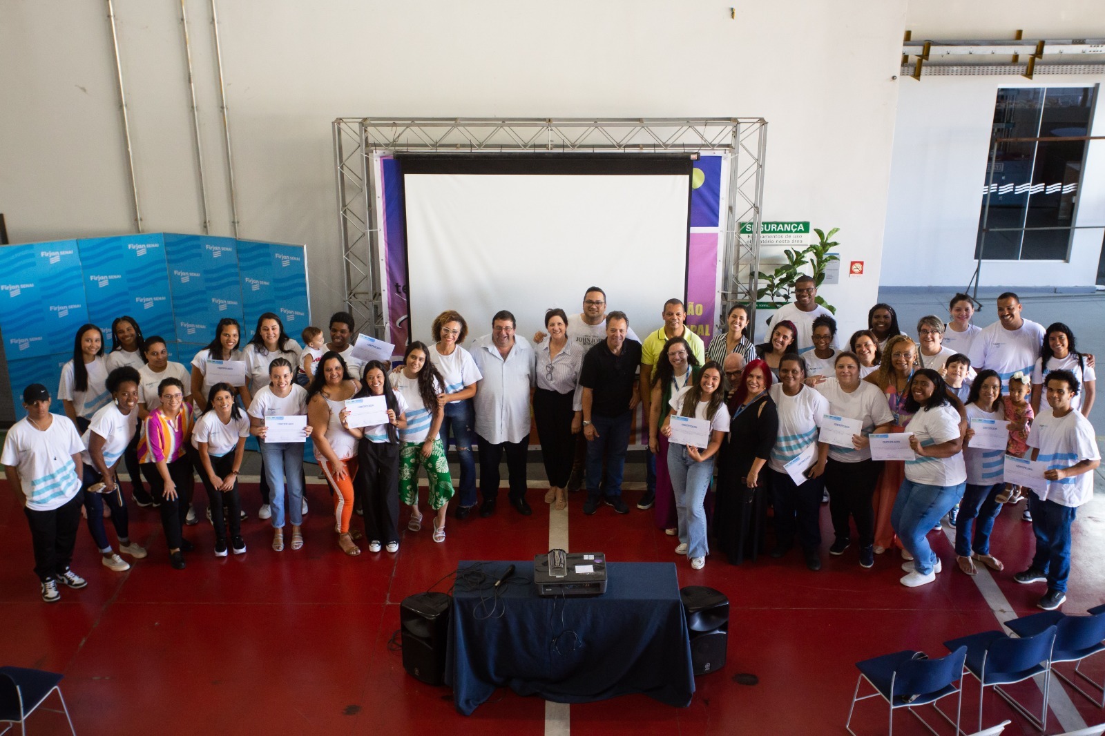 Parceria entre Prefeitura de Volta Redonda e Firjan Senai/Sesi qualifica 60 jovens e adultos