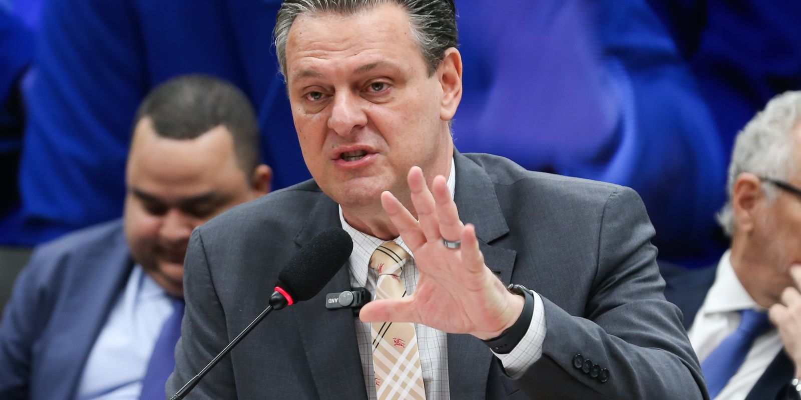Ministro da Agricultura negocia mais R$ 500 milhões para seguro rural