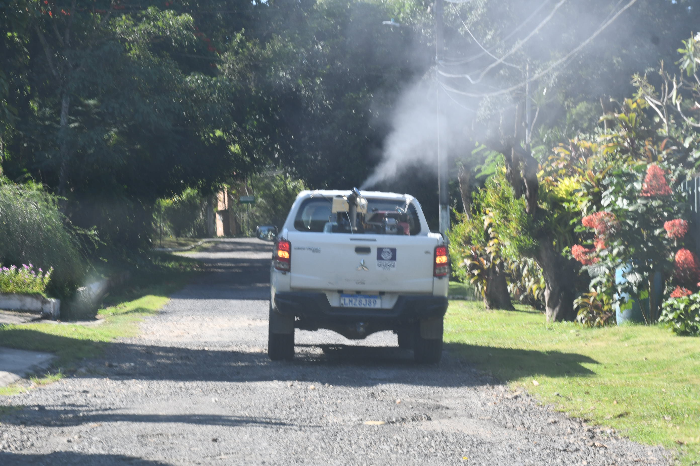 RESENDE AMPLIA AÇÕES DE COMBATE À DENGUE COM NOVO CALENDÁRIO DO CARRO FUMACÊ