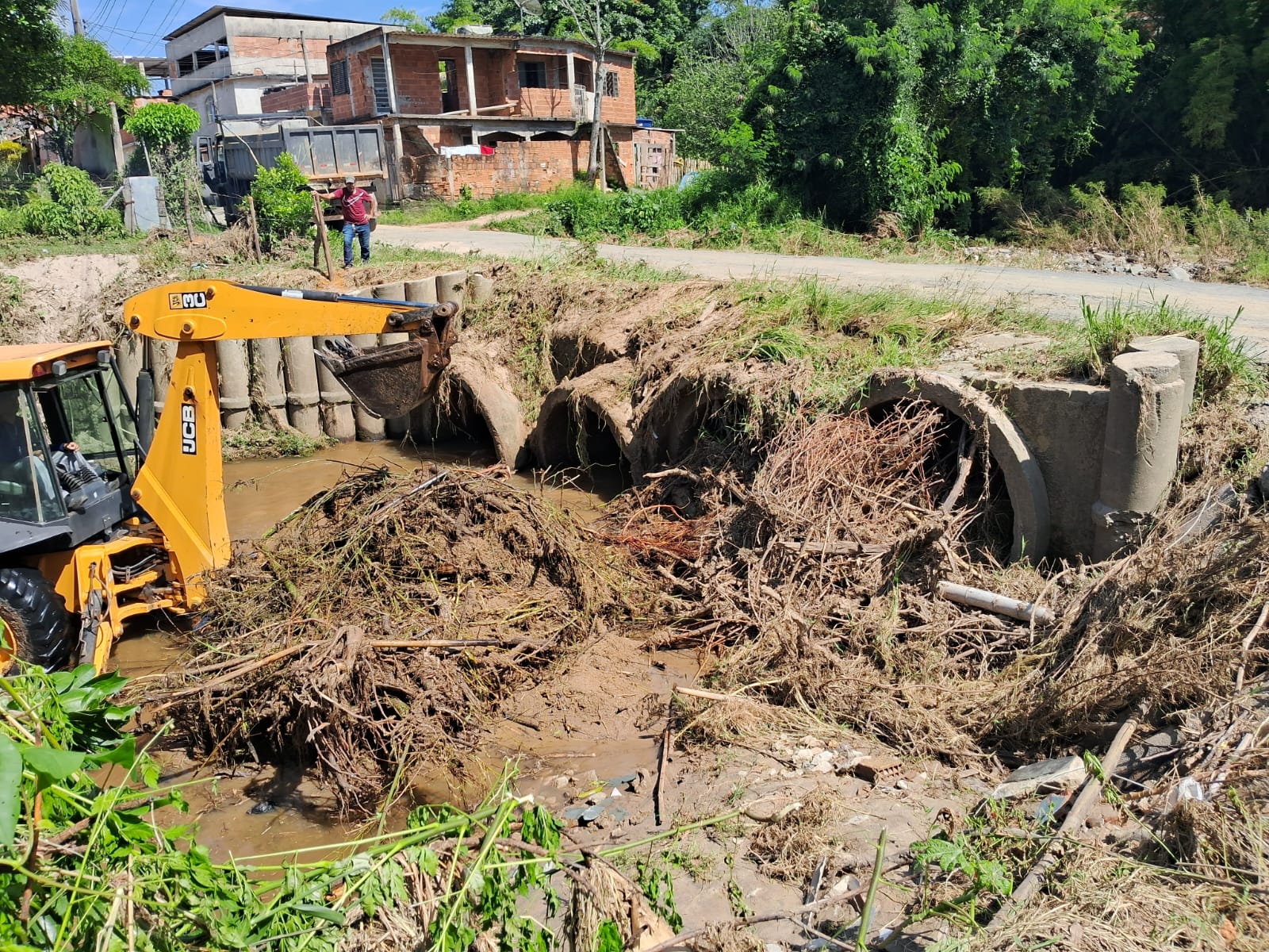 Bairro Santa Clara é mais uma área contemplada pelo programa ‘Limpa Rio’ – Barra Mansa