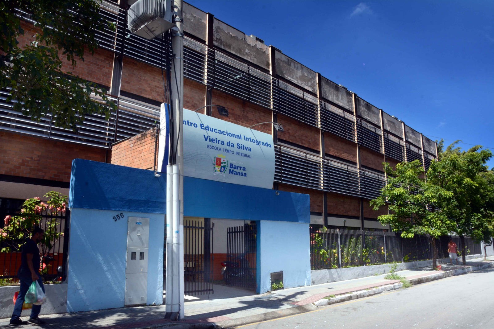 Escolas da rede municipal de Barra Mansa realizam plantão para atendimento à população – Barra Mansa