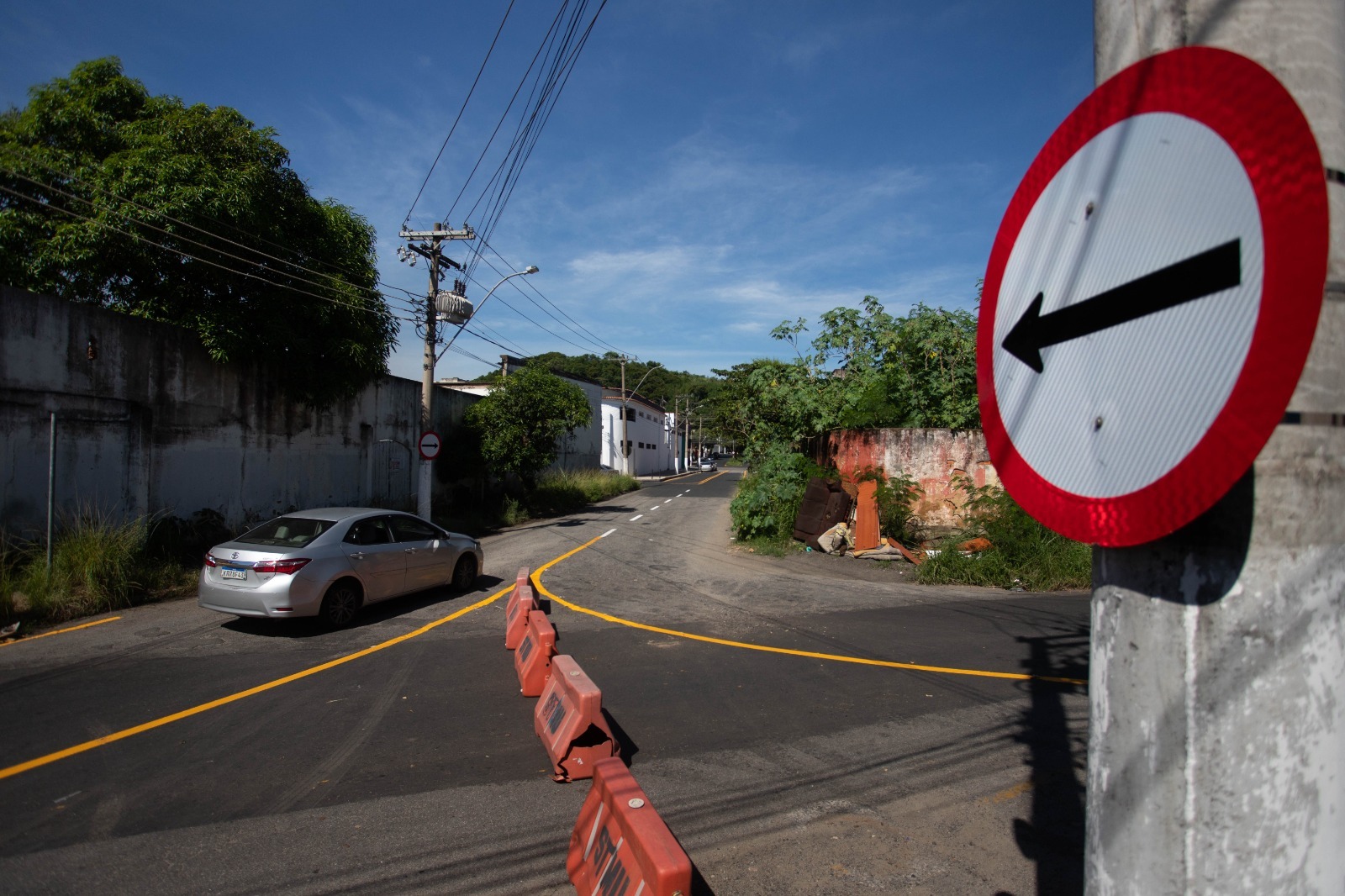 Prefeitura de Volta Redonda conclui asfalto e nova sinalização no bairro Voldac