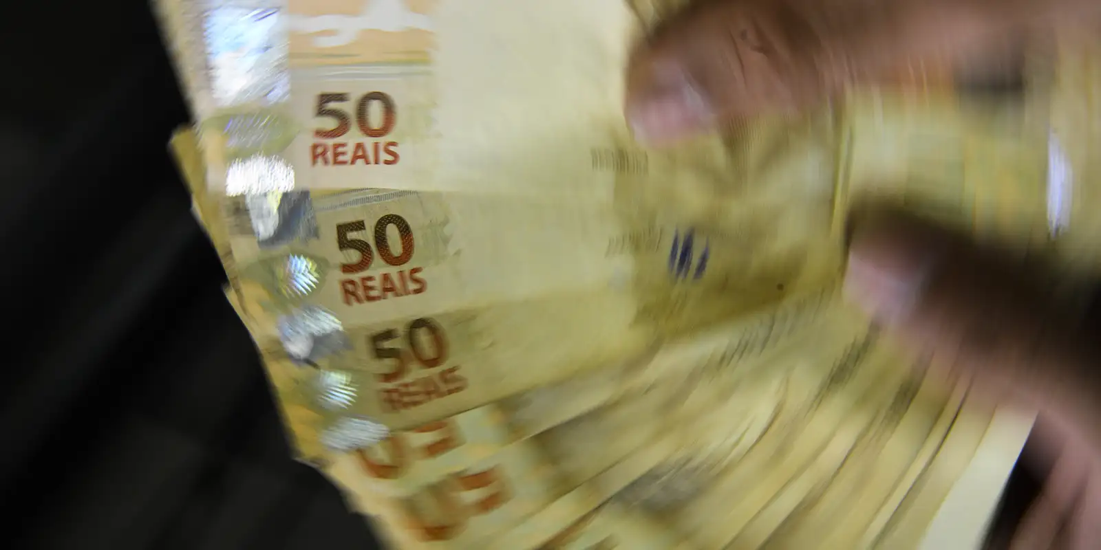 Com regra de ouro, governo tem folga de R$ 50,75 bilhões em 2023