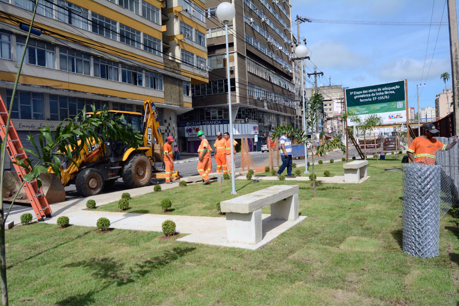 Prefeitura de Barra Mansa orienta população sobre coleta diária de lixo na área central do município – Barra Mansa