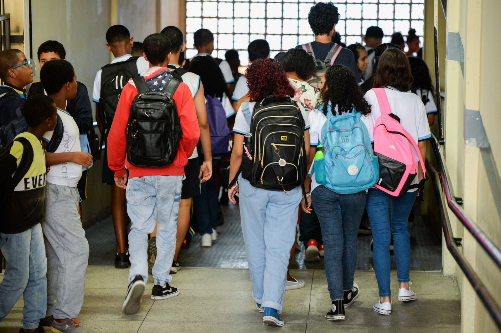 Secretaria de Educação irá contratar auxiliares de apoio para alunos da rede de ensino especial – Barra Mansa