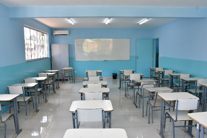 PREFEITURA DE RESENDE ENTREGA PRIMEIRA FASE DE OBRAS DA ESCOLA PROFESSOR CARLINHOS