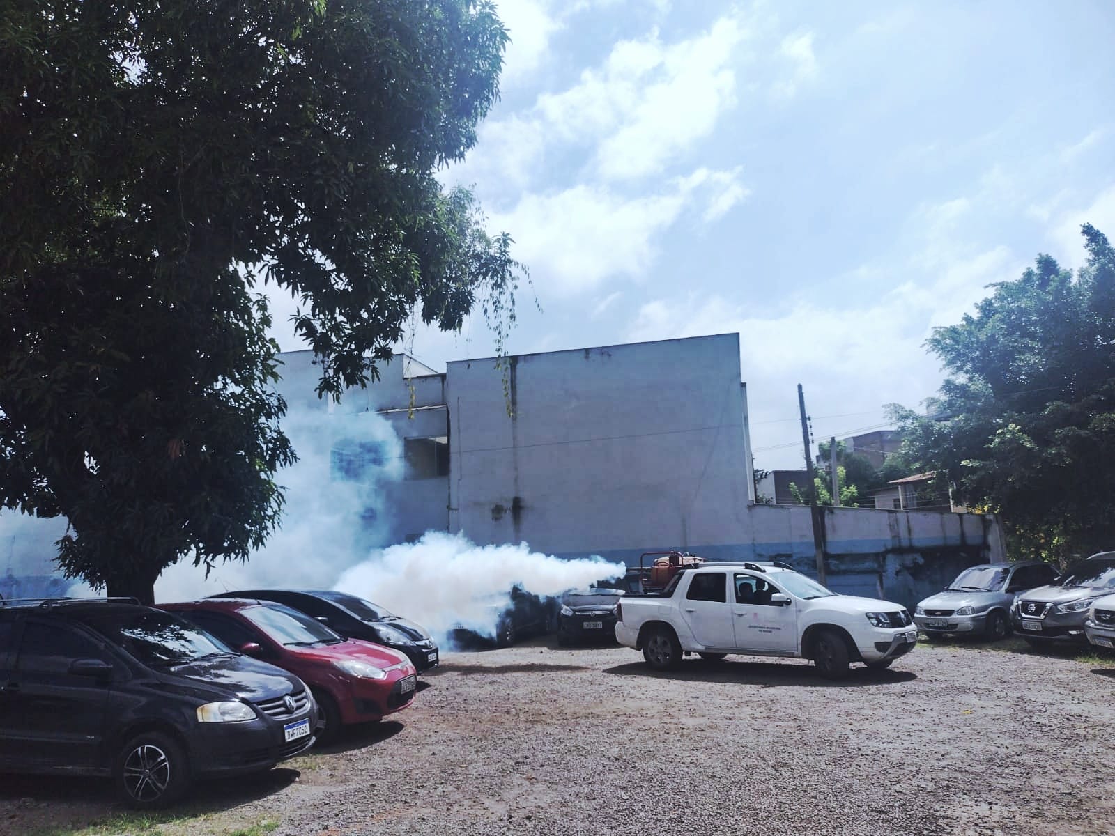 Carro fumacê circula em cemitérios e na Secretaria de Assistência Social de Barra Mansa – Barra Mansa