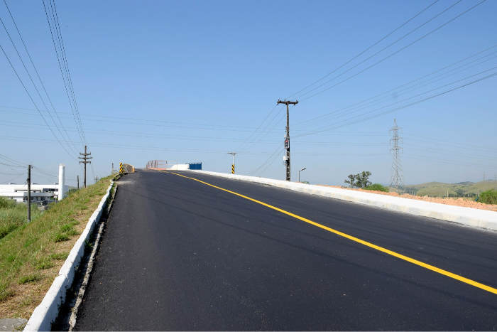 FIM DE UMA ESPERA DE 50 ANOS: RESENDE CONCLUI A DUPLICAÇÃO DO VIADUTO SOBRE A LINHA FÉRREA, NA BARRA III 