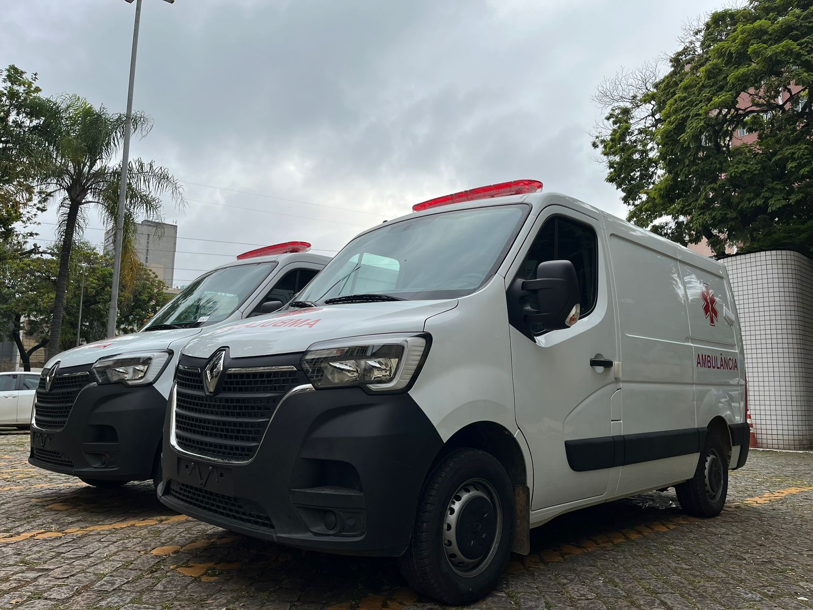 Saúde de Volta Redonda ganha reforço de duas novas ambulâncias
