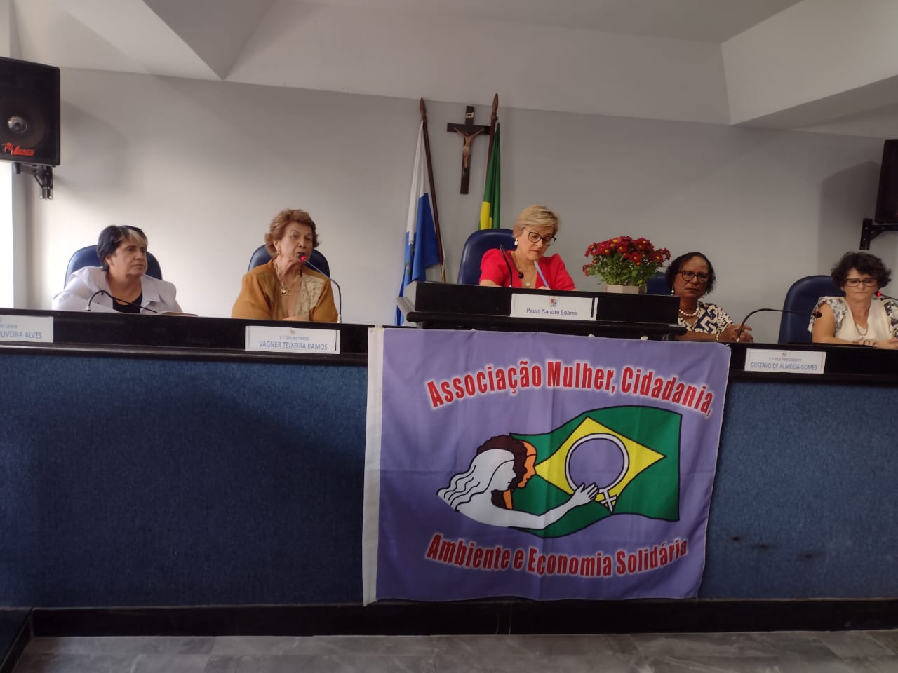 Secretária da Mulher de Volta Redonda participa de encontro regional com representante do Ministério das Mulheres