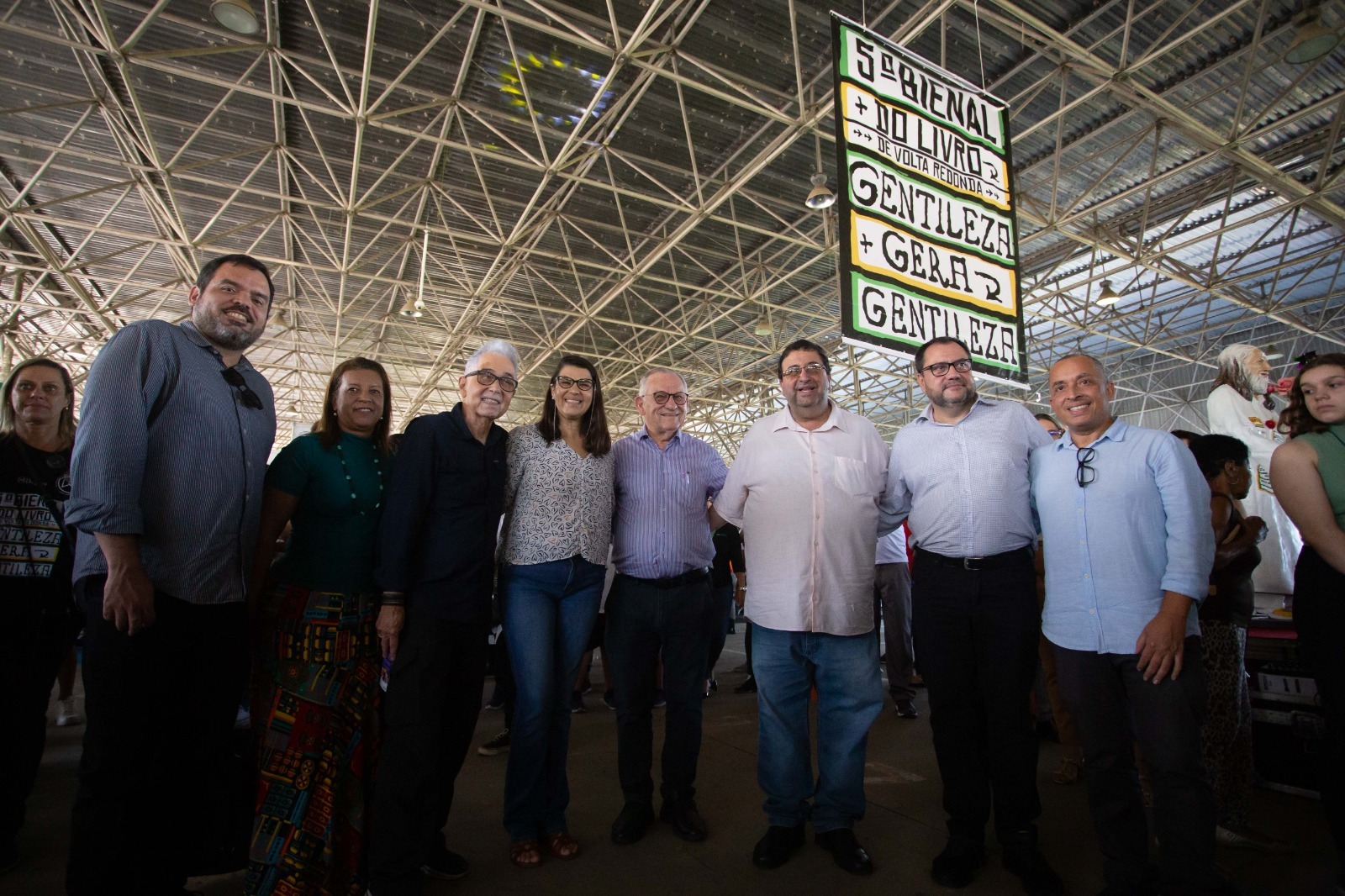 Secretaria de Cultura lança ‘Biblioteca Sobre Rodas’ na 5ª Bienal do Livro de Volta Redonda
