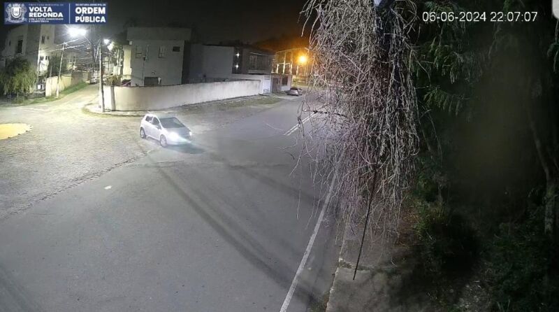 Crime de trânsito: câmeras da Ordem Pública flagram mais um motorista dando ‘cavalo de pau’ em Volta Redonda