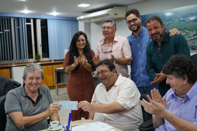 Prefeito Neto mobiliza ajuda ao Lar dos Velhinhos de Volta Redonda e arrecada R$ 240 mil