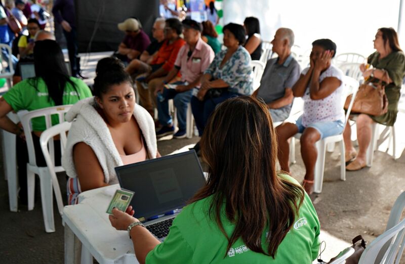 Volta Redonda: População aproveita serviços oferecidos pelo ‘Conexão Mega Cidadania’
