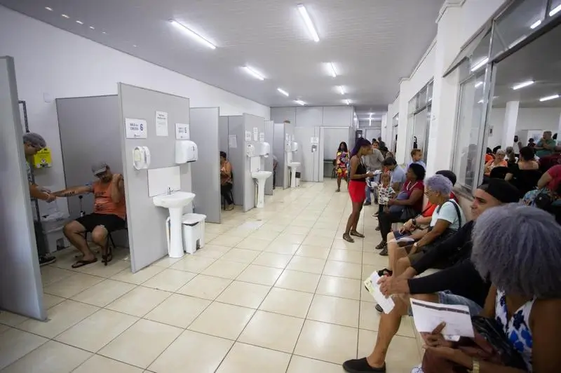 5,7 milhões de exames laboratoriais