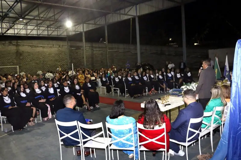 Alunos do curso técnico de Administração do Colégio Washington
