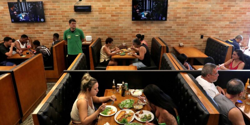 Dia dos Pais deve elevar em 20% faturamento de bares e restaurantes