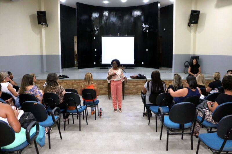 Fátima Lima participa de formação para gestores da rede – Barra Mansa