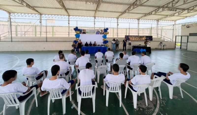 Volta Redonda forma mais 343 alunos dos cursos profissionalizantes da Fundação Beatriz Gama