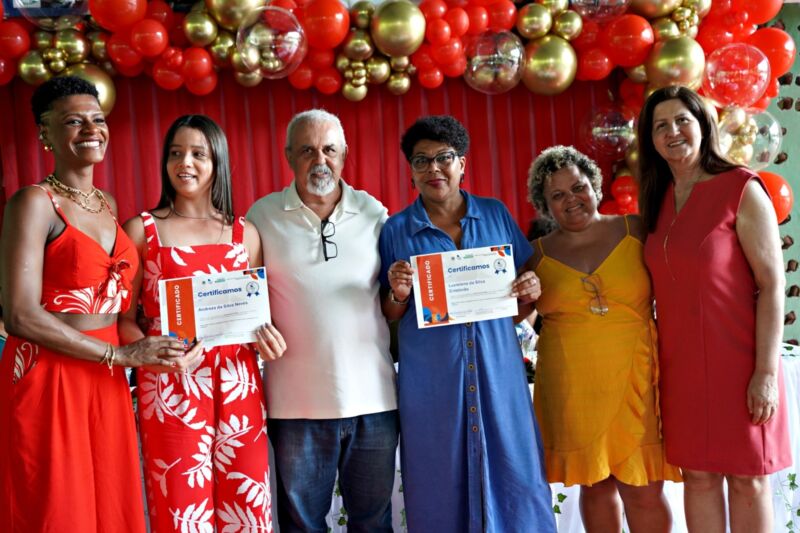 Fundação Beatriz Gama realiza formatura para mais de 300 alunos dos cursos profissionalizantes em Volta Redonda