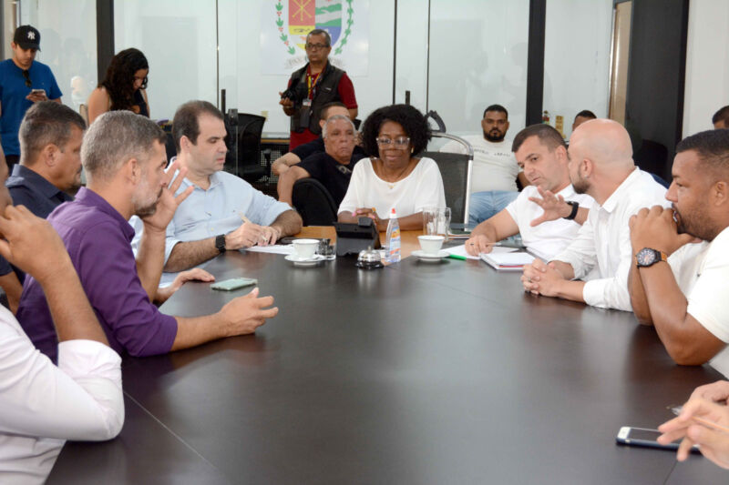 Furlani recebe deputado Aureo Ribeiro para anúncio de investimentos em Barra Mansa – Barra Mansa